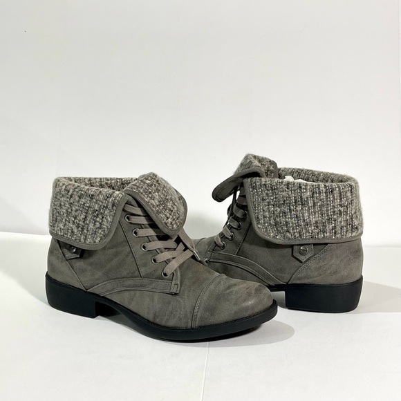 Rocket Dog Taylor Heirloom Fold Down Sweater Cuff Combat Style Ankle Boots - Picture 3 of 16
